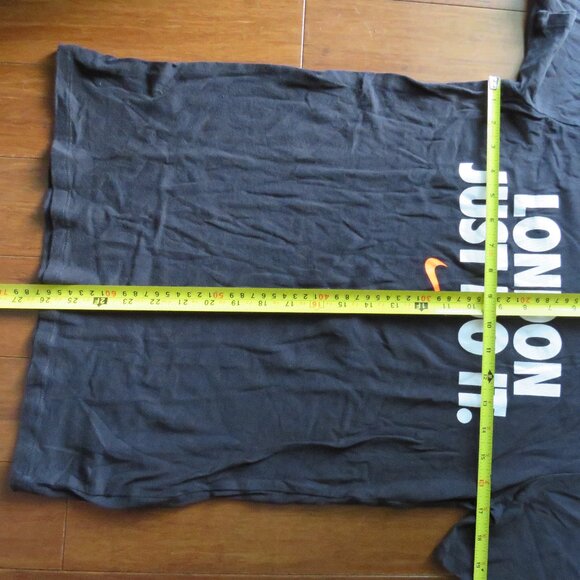 London Nike Just Do It T-Shirt Black Unisex Adult S - Picture 6 of 6